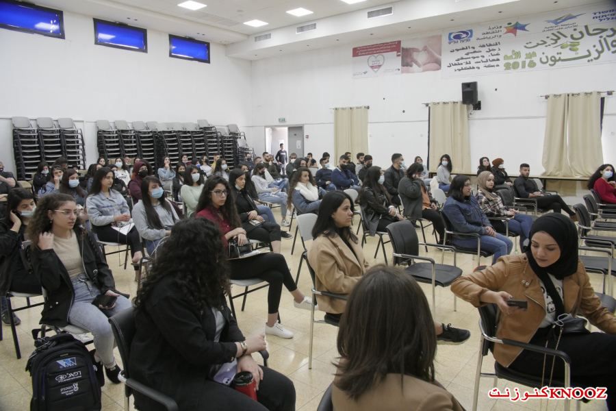 جمعية عتيدنا توزع الجزء الثاني من منحة عتيدنا للطلاب الجامعيين